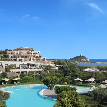 The Village Laguna Sardinia Resort 4*