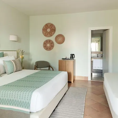 The Village Laguna Sardinia منتجع 4*