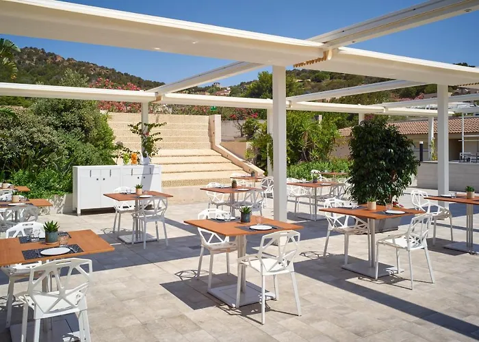 Курортный комплекс The Village Laguna Sardinia