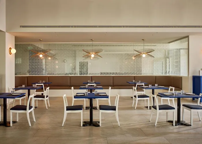 The Village Laguna Sardinia Курортный комплекс