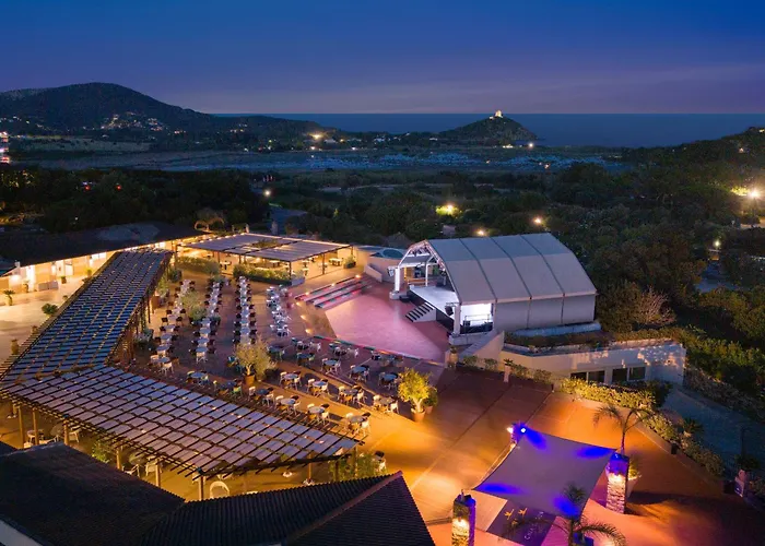 Курортный комплекс The Village Laguna Sardinia 4*