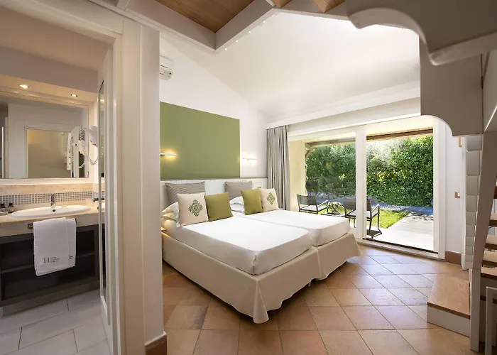 Курортный комплекс The Village Laguna Sardinia